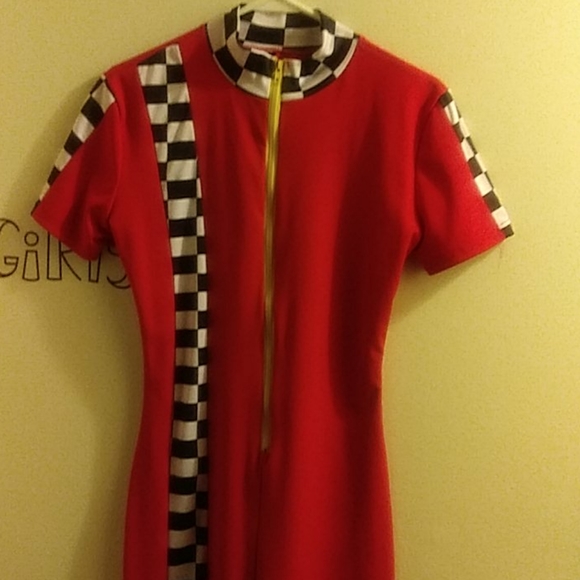 dresses - Picture 3 of 4